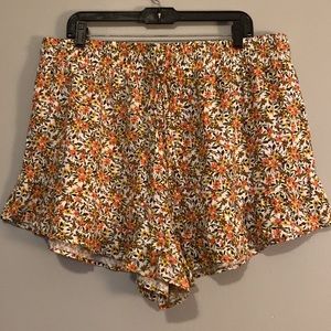 EUC flowered Wild Fable shorts  size XXL